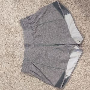 Lululemon hotty hot high rise 4"